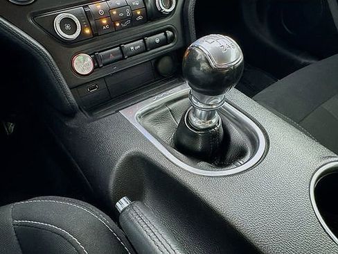 Used 2019 Ford Mustang Coupe image 23