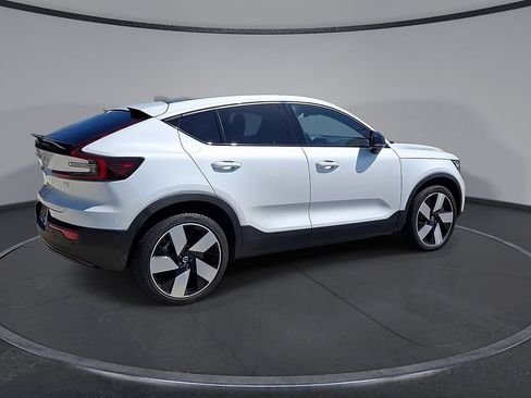 Used 2023 Volvo C40 P8 Recharge Ultimate w/ Protection Package Premier AWD/4WD image 7
