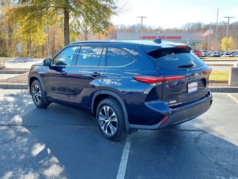 Used 2022 Toyota Highlander XLE image 10
