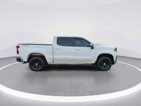 Used 2020 Chevrolet Silverado 1500 LT w/ Remote Start Package image 9