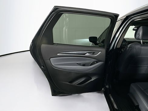 Used 2019 Buick Enclave Essence image 25