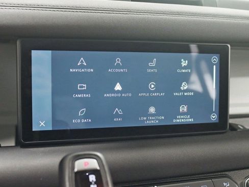 Used 2020 Land Rover Defender 110 First Edition image 23