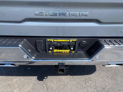 Used 2025 GMC Sierra 1500 SLT w/ SLT Premium Plus Package AWD/4WD image 4