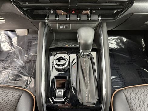 Used 2024 GMC Canyon AT4 w/ AT4 Premium Package image 22