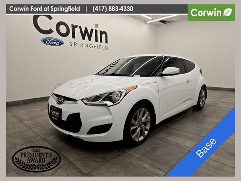 Used 2016 Hyundai Veloster FWD image 1