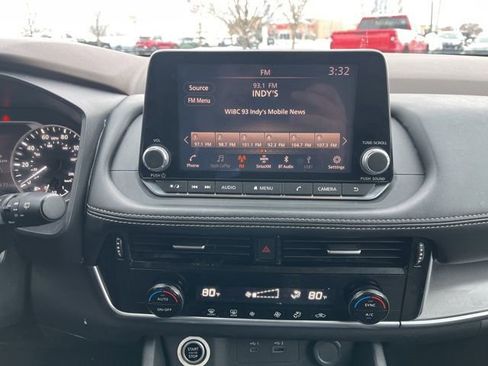 Used 2021 Nissan Rogue SV image 20