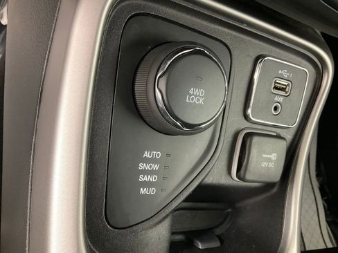 Used 2019 Jeep Compass Latitude w/ Popular Equipment Group image 20