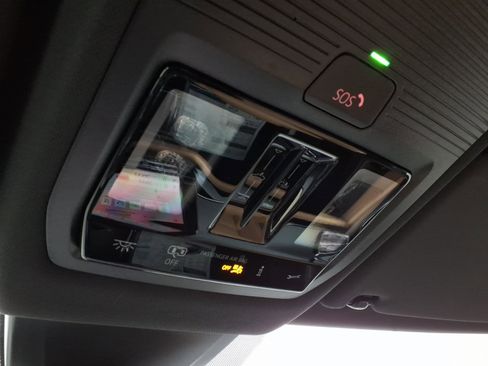 New 2026 Volkswagen Atlas Cross Sport SEL R-Line image 20