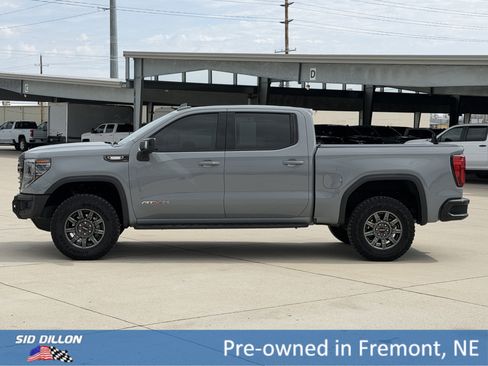 Used 2025 GMC Sierra 1500 AT4X image 10