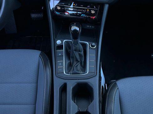 Used 2025 Volkswagen Jetta SE image 14