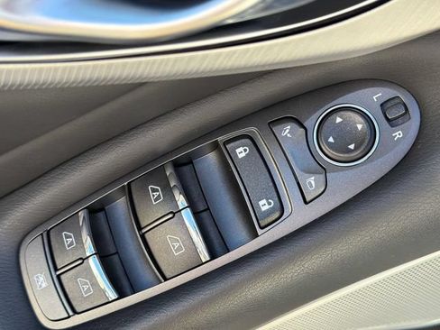 Used 2023 INFINITI Q50 Luxe w/ Cargo Package RWD image 11