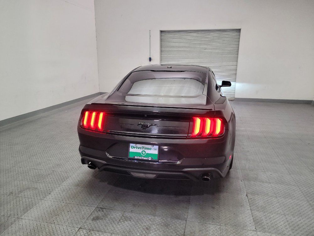 Used 2019 Ford Mustang Coupe w/ Black Accent Package RWD image 7