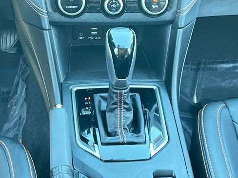 Certified 2022 Subaru Crosstrek 2.5i Limited w/ Moonroof Package 2 image 26