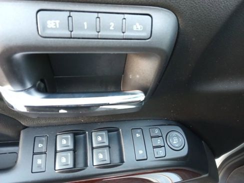 Used 2018 GMC Sierra 1500 SLT image 21