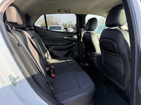 Used 2022 Buick Encore GX Select w/ Safety Package II image 15