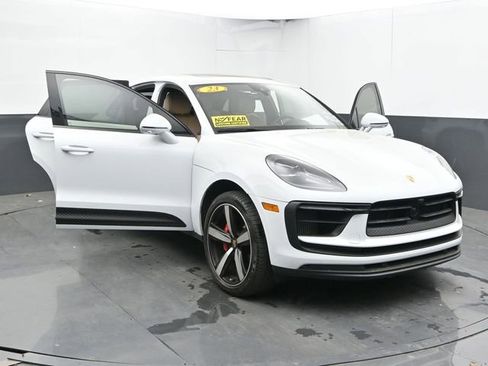 Used 2023 Porsche Macan S AWD/4WD image 49