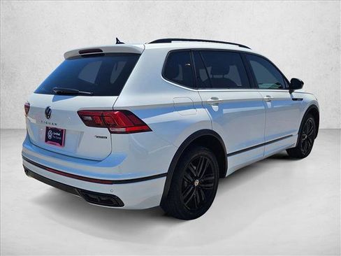 Used 2022 Volkswagen Tiguan SE R-Line AWD/4WD image 5