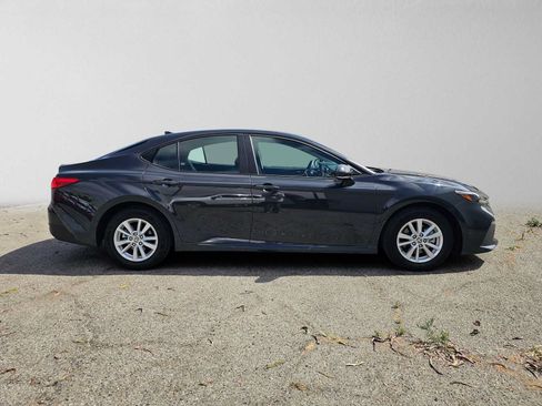 Used 2025 Toyota Camry LE FWD image 2