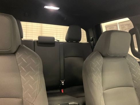 Used 2025 Toyota Tacoma SR5 AWD/4WD image 29