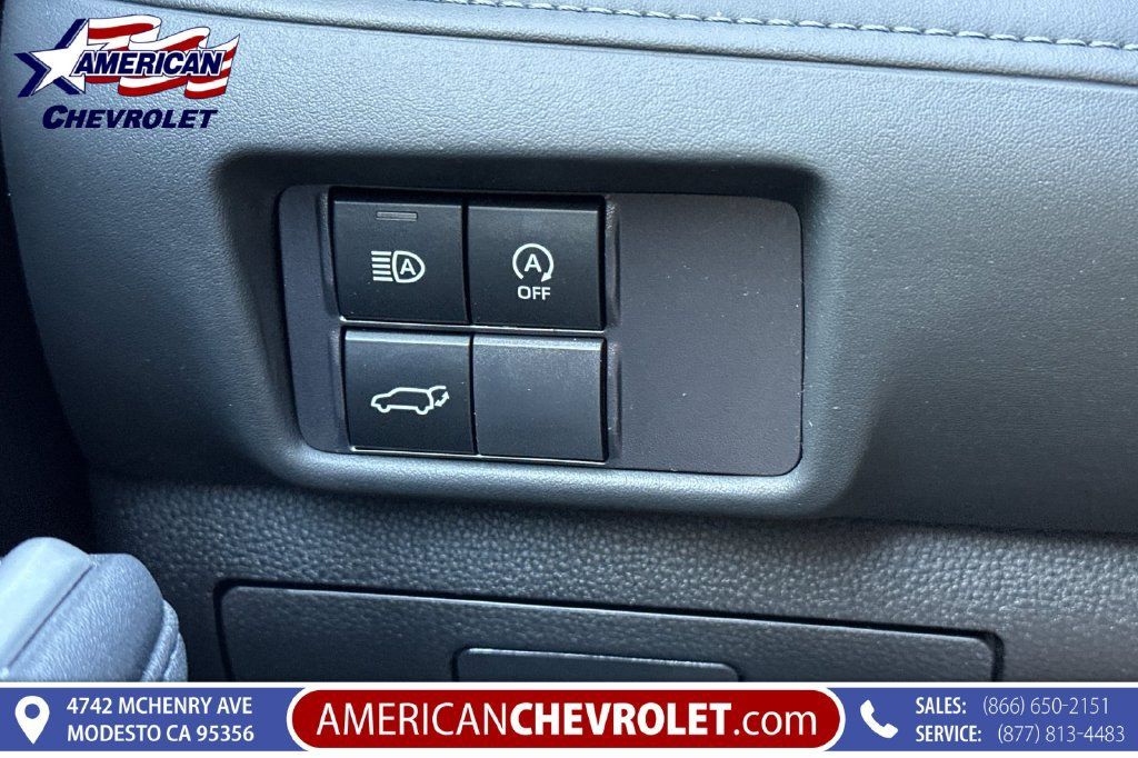 Used 2023 Toyota Highlander XLE AWD/4WD image 37