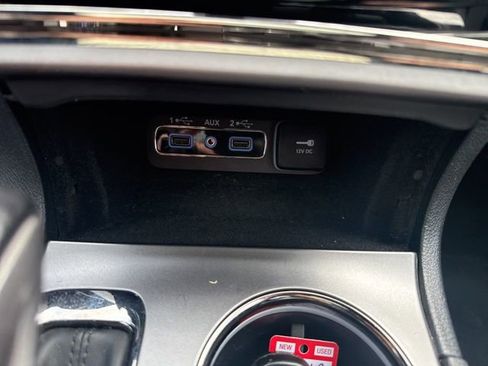 Used 2020 Jeep Grand Cherokee Limited X image 12