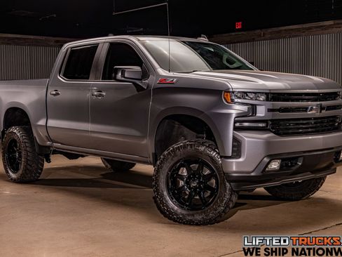 Used 2021 Chevrolet Silverado 1500 RST image 1