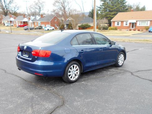 Used 2014 Volkswagen Jetta SE image 6