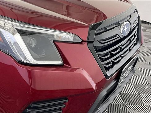Used 2024 Subaru Forester Premium AWD/4WD image 38