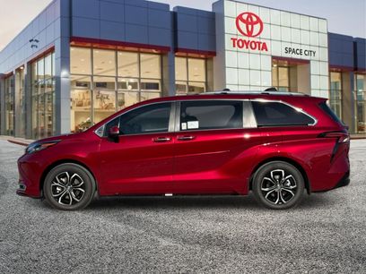 New 2026 Toyota Sienna Platinum