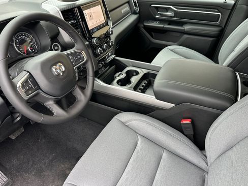 New 2026 RAM 1500 4x4 Crew Cab image 9