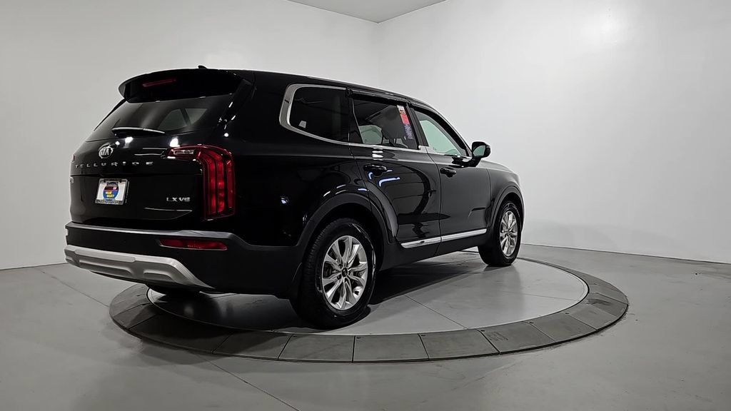 Used 2020 Kia Telluride LX FWD image 5