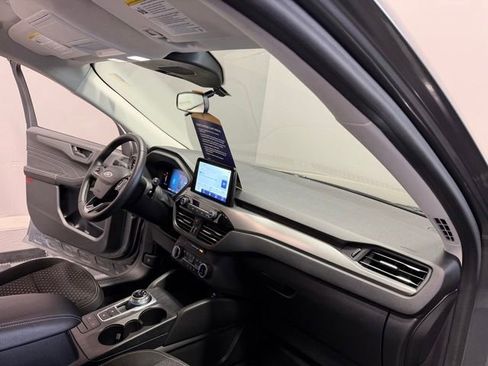Used 2023 Ford Escape Active AWD/4WD image 23
