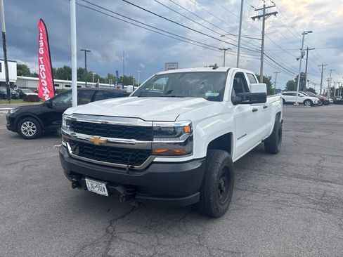 Used 2019 Chevrolet Silverado 1500 W/T w/ WT Convenience Package AWD/4WD image 6