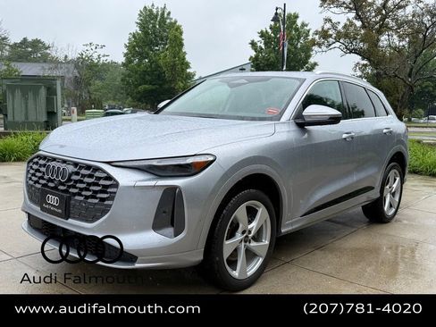 Used 2025 Audi Q5 Premium AWD/4WD image 2
