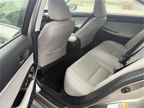 Used 2015 Lexus IS 250 image 11