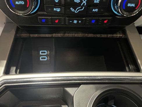 Used 2019 Ford F250 Lariat w/ Lariat Ultimate Package image 28