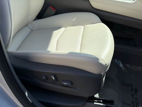 Used 2020 Cadillac XT6 Premium Luxury w/ LPO, Floor Liner Package image 14