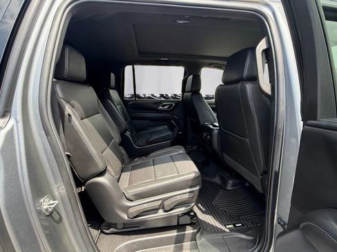 Used 2022 Chevrolet Suburban Z71 AWD/4WD image 28