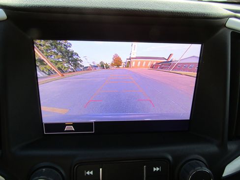 Used 2024 GMC Terrain SLT image 27