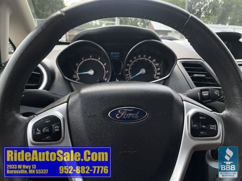 Used 2015 Ford Fiesta SE FWD image 18