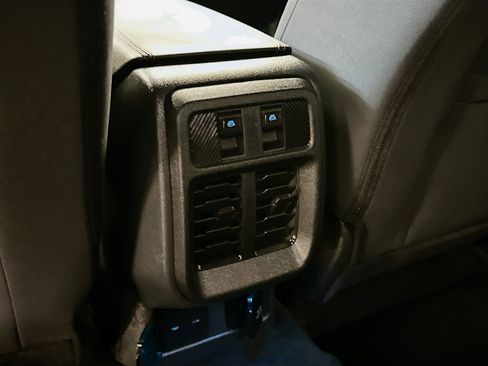 Used 2025 Ford Bronco Big Bend image 28