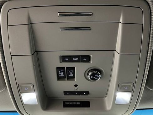 Used 2020 GMC Yukon SLT AWD/4WD image 34