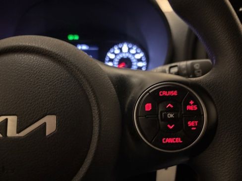 Certified 2022 Kia Soul LX image 15