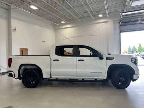 Used 2025 GMC Sierra 1500 Pro w/ Graphite Edition AWD/4WD image 5