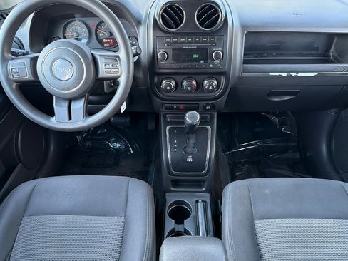 Used 2014 Jeep Patriot Sport image 11