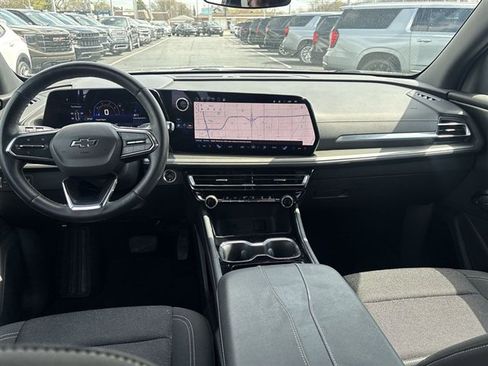 Certified 2024 Chevrolet Traverse LT w/ Midnight/Sport Edition image 20