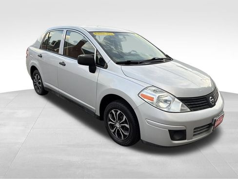 Used 2011 Nissan Versa Sedan image 8