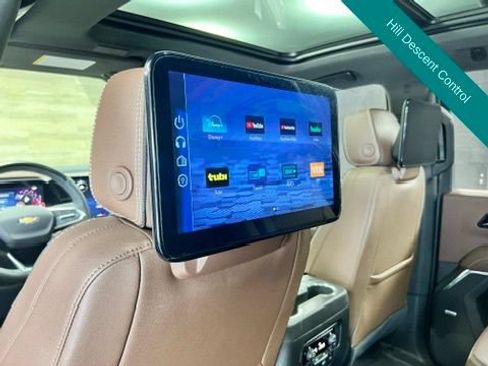 Used 2026 Chevrolet Suburban High Country AWD/4WD image 20