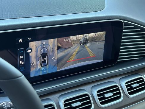 New 2026 Mercedes-Benz GLE 450 4MATIC image 17