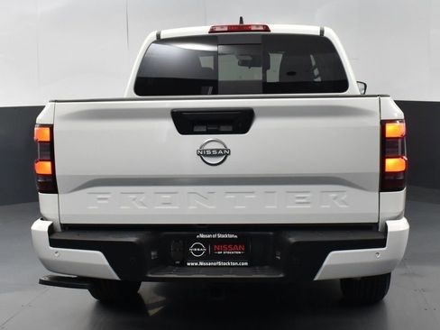 New 2026 Nissan Frontier SV w/ Tow Package image 7